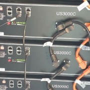 Instalar baterías con tus placas solares
