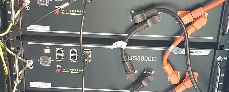 Instalar baterías con tus placas solares
